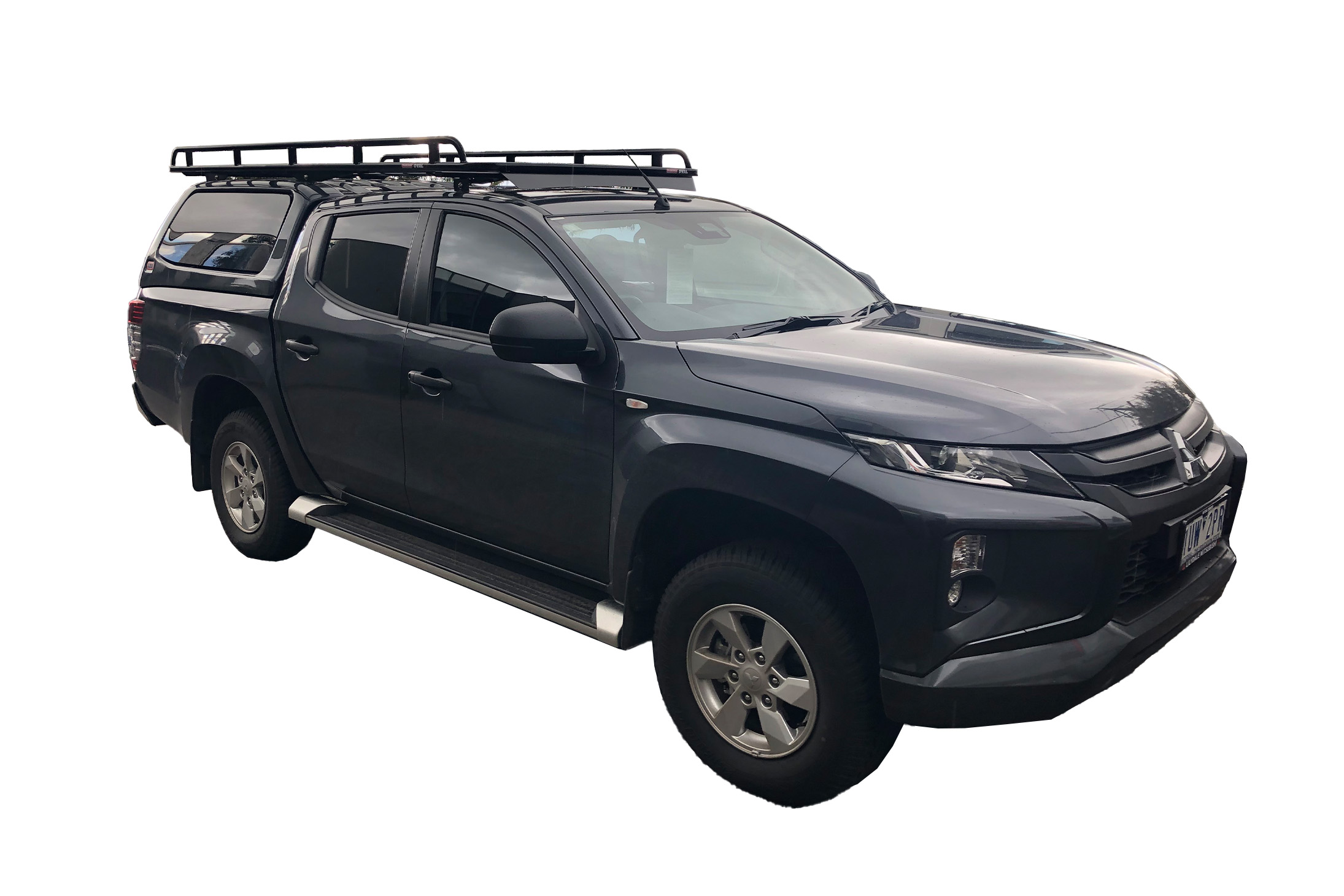 Oval Steel ARB Ascent combination rack on a Mitsubishi Triton